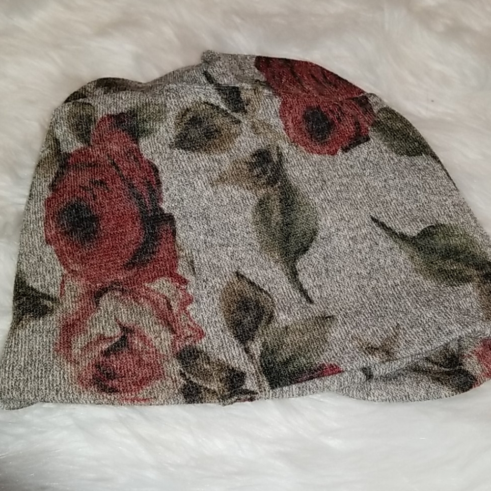 Floral Slouch Beanie With or Without Ponytail - Picture 7 of 7